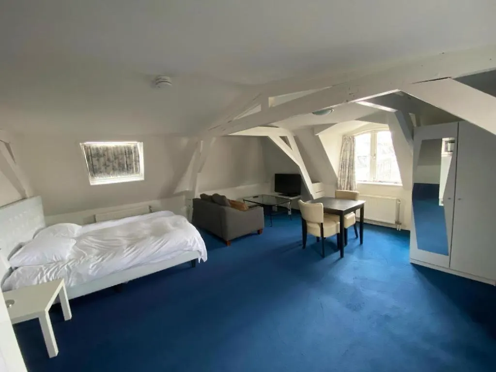Hotel La Noire - Delft City Centre