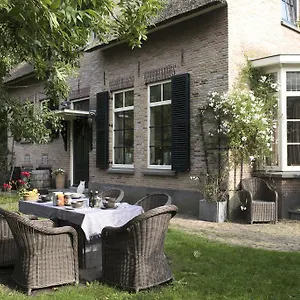 Uylenburg- Du Midi Hotel